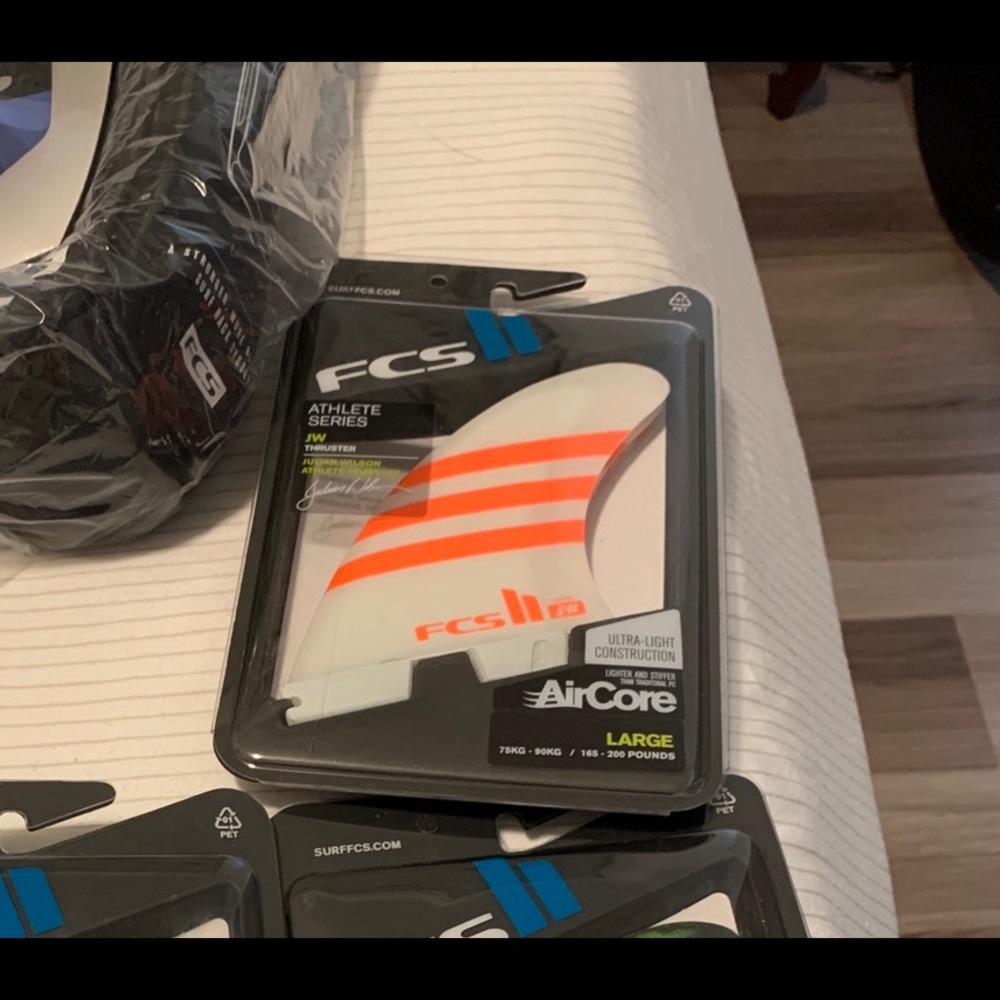 FCS II Julian Wilson tri fins air core